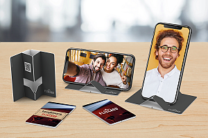 Touchmore1 Pop up Phone Stand FLIXCARD PR Bild 2 - Give-aways 2021